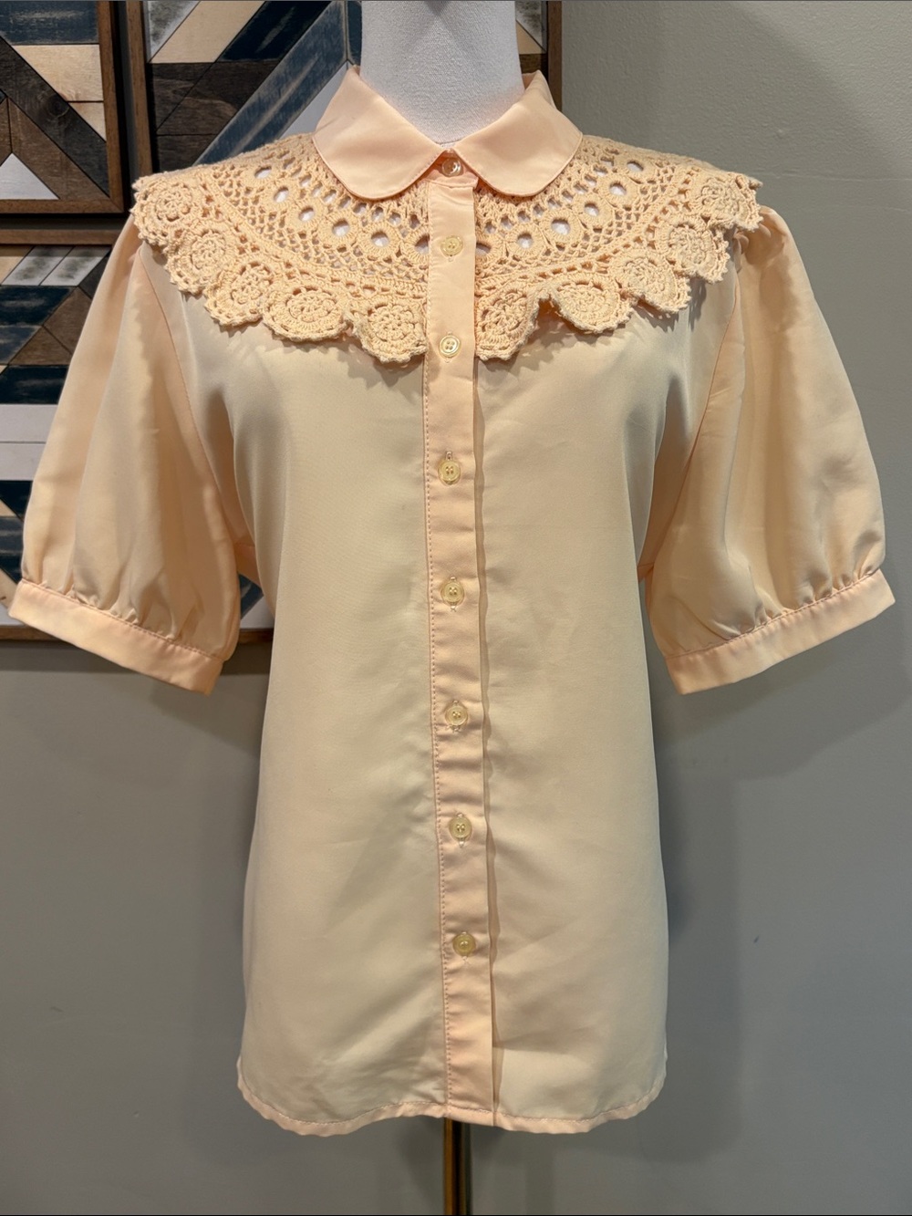 Vintage 90s Crochet Lace Bib Collar Short Sleeve Cottagecore Blouse size Large